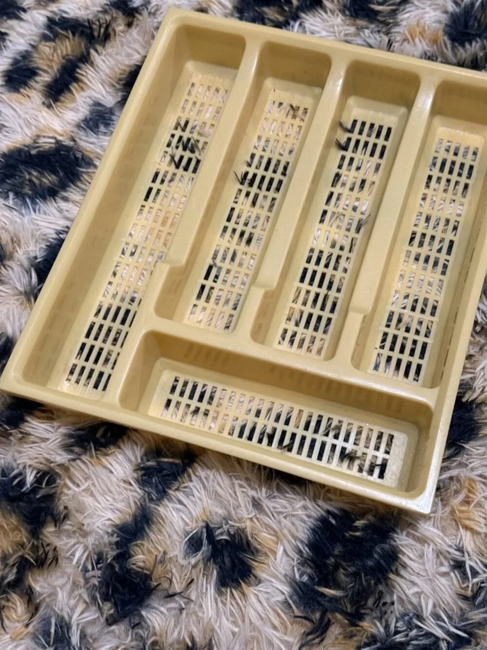 Vintage Yellow Gold Hard Plastic Mesh Silverware Tray Flatware Holder Mcm